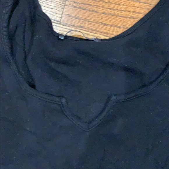 Black tee - Picture 2 of 2